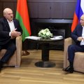 Su Putinu susitikęs Lukašenka siūlo „bendradarbiauti trise“