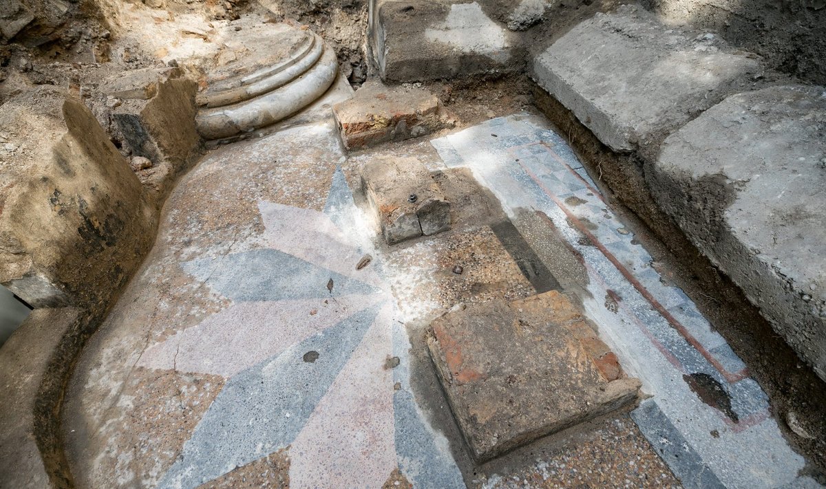 Archeologai atrado du Vilniaus Didžiosios sinagogos kolonų pagrindus