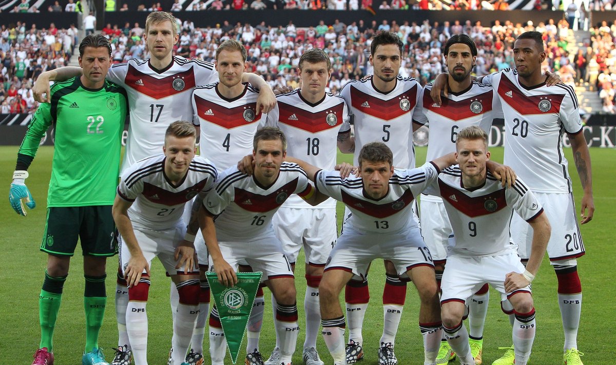 Vokietijos futbolo rinktinė - viena čempionato favoričių