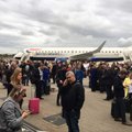 Londono oro uostą kausto chaosas: į vėžes tikisi grįžti trečiadienį