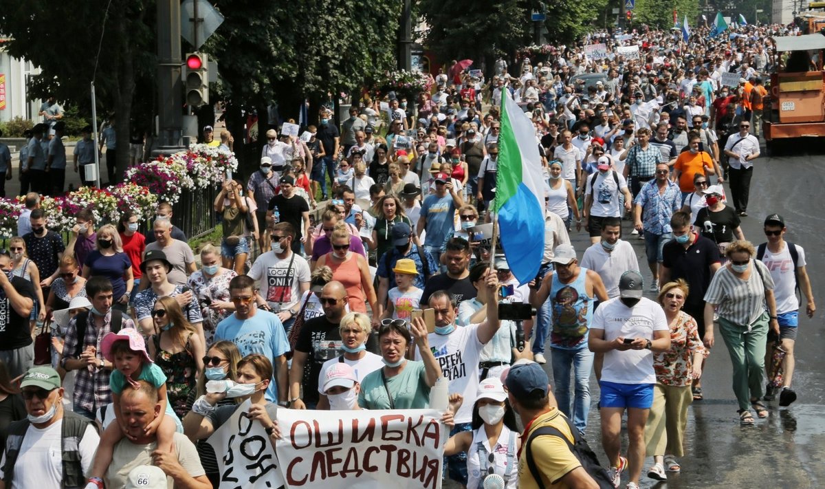 Protestuotojai Chabarovske reikalauja paleisti Sergėjų Frugalą