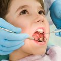 Vaikų dantų priežiūra: odontologė įvardino didžiausias klaidas