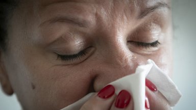 Auga sergamumas gripu, į ligonines pirmąją šių metų savaitę paguldyti 49 asmenys, iš jų – 4 gydyti reanimacijoje