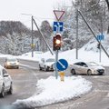 Eismo sąlygas naktį sunkins pavojinga trijulė: plikledis, šlapdriba ir gūsingas vėjas