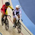 Pasaulio dviračių treko taurės varžybose lietuvės komandų sprinto lenktynėse finišavo septintos