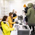 Voters line up in Vilnius as early voting in parliamentary runoff begins