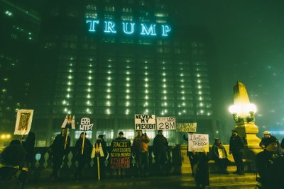 Protestuojantys prieš Trumpą