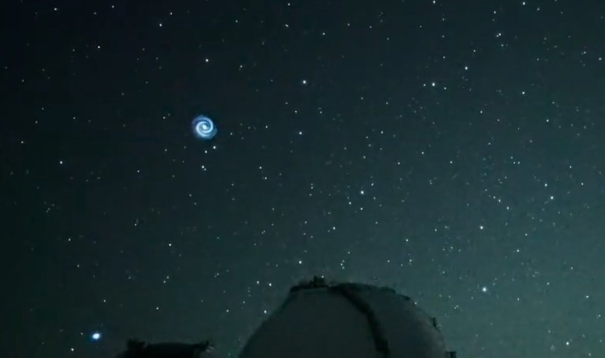 Švytinti spiralė danguje. Subaru-Asahi/National Astronomical Observatory of Japan nuotr.