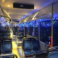 Klaipėdoje kursuoja kalėdiškai papuošti autobusai