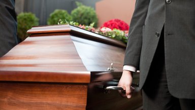 Kyla ir laidotuvių kainos: atsakė, kiek dabar tenka joms pakloti