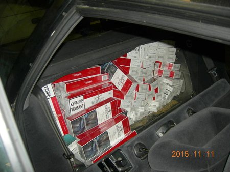 Sučiuptas cigarečių slėptuve paverstas automobilis