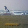 Varšuvos oro uoste avariniu būdu leidosi „Boeing 767“ su daugiau nei 200 žmonių