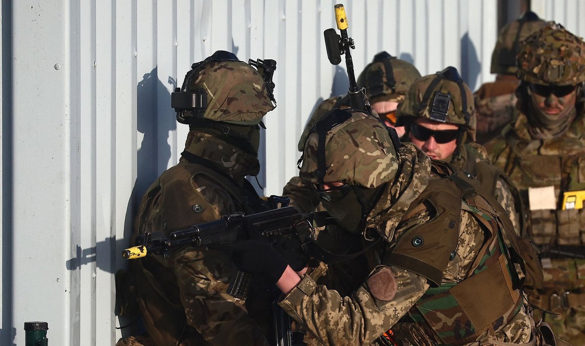 Ukrainos karių mokymai Jungtinėje Karalystėje 