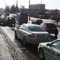 Vilniuje susidūrus trims automobiliams į ligoninę išvežta besilaukianti vairuotoja