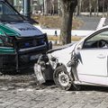 Policijos automobilį taranavęs vilnietis prisipažino, kad dėl karo Ukrainoje planavo mirtiną išpuolį prie Seimo
