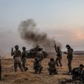 Žiniasklaida: apie 200 Turkijos karinės technikos vienetų įvažiavo į Sirijos teritoriją