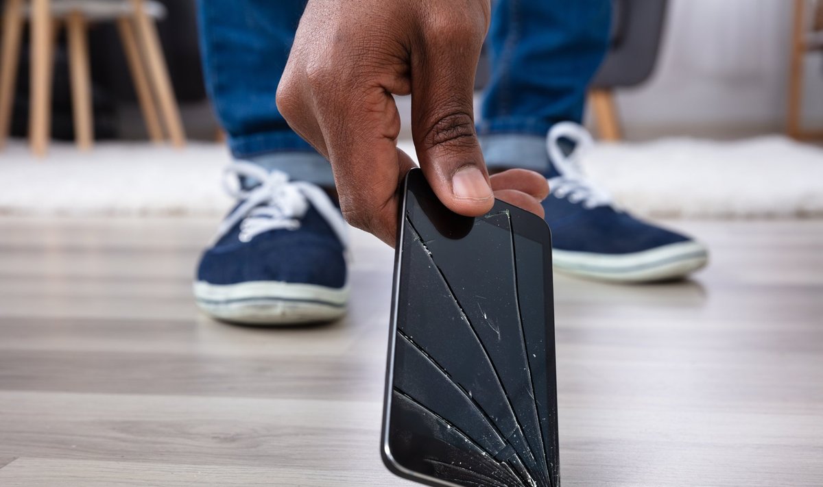 Sudužęs telefono ekranas – 80 procentų registruojamų žalų