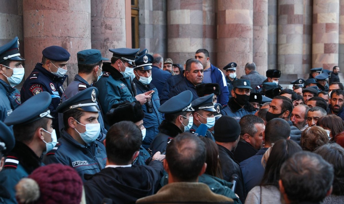 Protestas prie Armėnijos vyriausybės