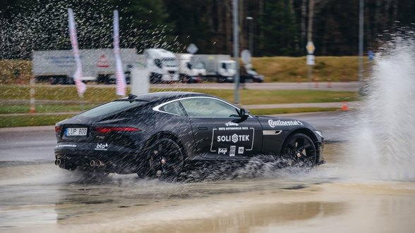 „Metų automobilio“ rinkimuose – vieno iš paskutinių mohikanų intriga