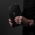Tyrimas: Prancūzijos katalikų bažnyčioje pedofilijos aukų gali būti per 10 000