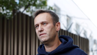 "Навальный пересек красную черту и стал критиковать лично Путина". Почему российского оппозиционера пытались отравить