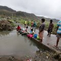 Ciklonas „Tino“ smogė Fidžiui: du žmonės laikomi dingusiais, 3 000 persikėlė į prieglaudas