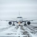 Oro uostų žiema negali užklupti netikėtai: parodė, kaip valomi lėktuvų takai