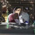 Po išpuolių ir techninių problemų afganai balsuoja antrą dieną