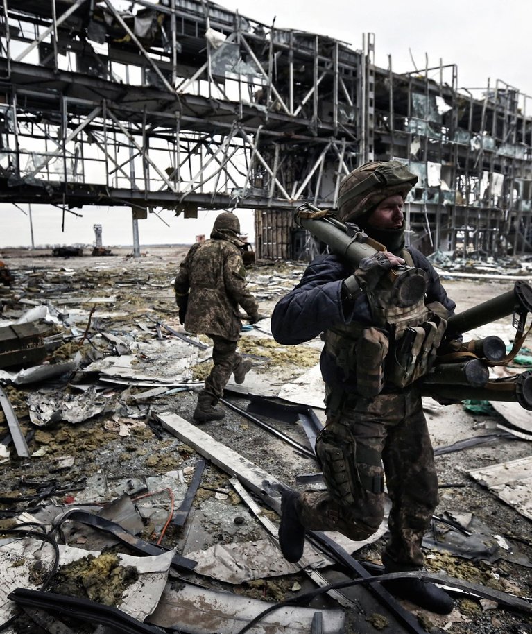 Donecko oro uostas, Ukraina