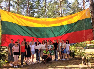  Susirinkusieji į pirmąją lituanistinių mokyklų mokytojų stovyklą. Asm. archyvo nuotr.