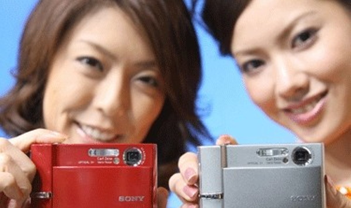 Sony "Cybershot DSC-T50"