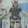 Egzoskeletas gali sugrąžinti paralyžiuotiems žmonėms judėjimo laisvę