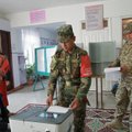 Kirgizijoje vyksta nerimo dėl balsų pirkimo temdomi visuotiniai rinkimai