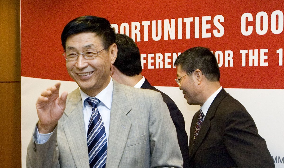 Kinijos ambasadorius Tong Mingtao