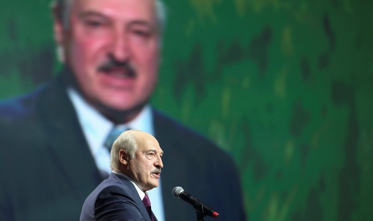 Baltarusijos prezidentas Aleksandras Lukašenka kalba moterų sąjungos forume Minske, Baltarusijoje, 2020 m. Rugsėjo 17 d.