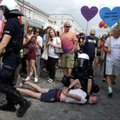 Dėl smurto proveržio per LGBT paradą Lenkijoje sulaikyta daugiau nei 20 žmonių