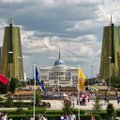 Kazachstano teismas valdžios kritikui už akių skyrė 20 metų kalėjimo