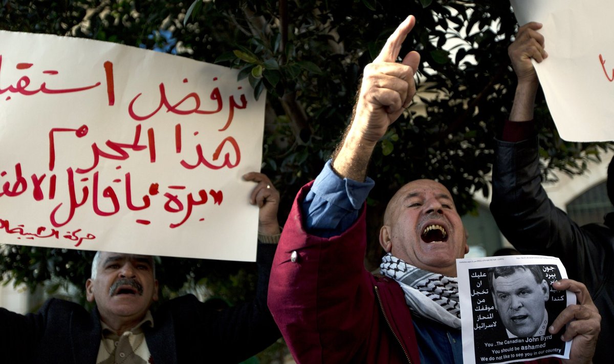 Palestiniečiai protestavo prieš Kanados užsienio reikalų ministrą Johną Bairdą