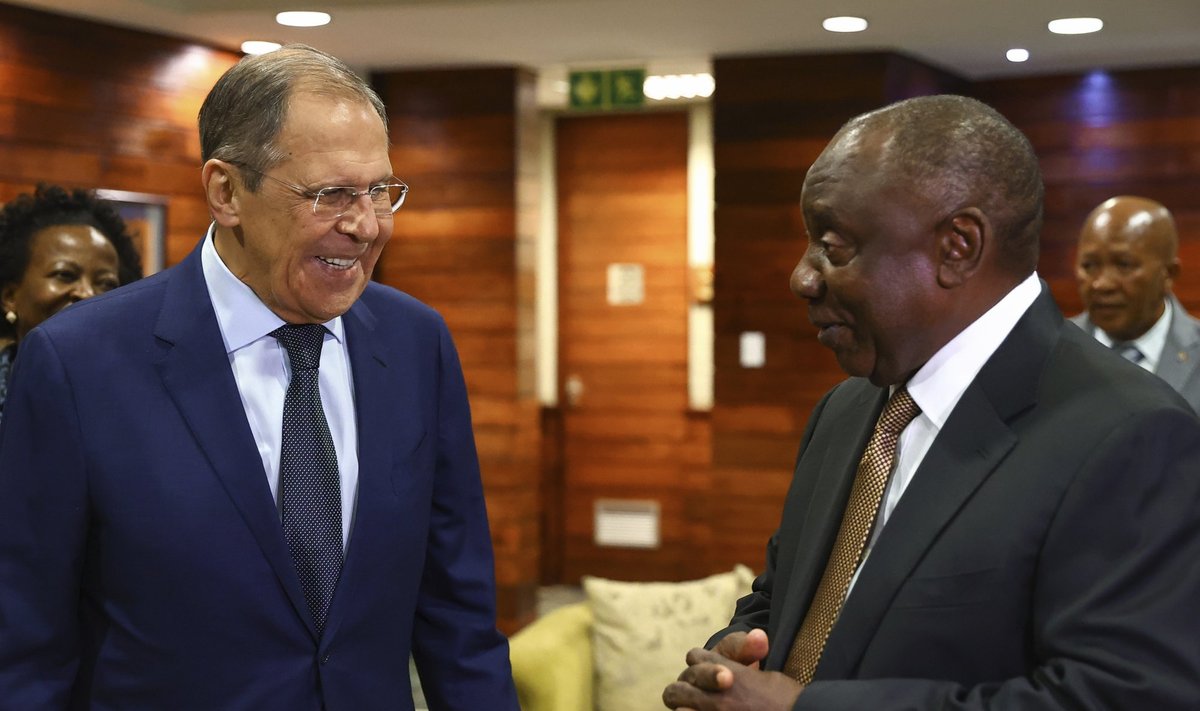 Sergejus Lavrovas su PAR prezidentu Cyrilu Ramaphosa