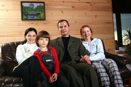 Anželika Krikštaponienė su šeima 