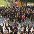 900 Kauno gimnazistų įsiamžino Kovo 11-osios flashmob   akcijoje