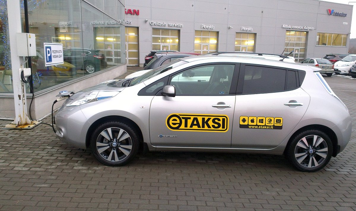 Nissan Leaf taksi 