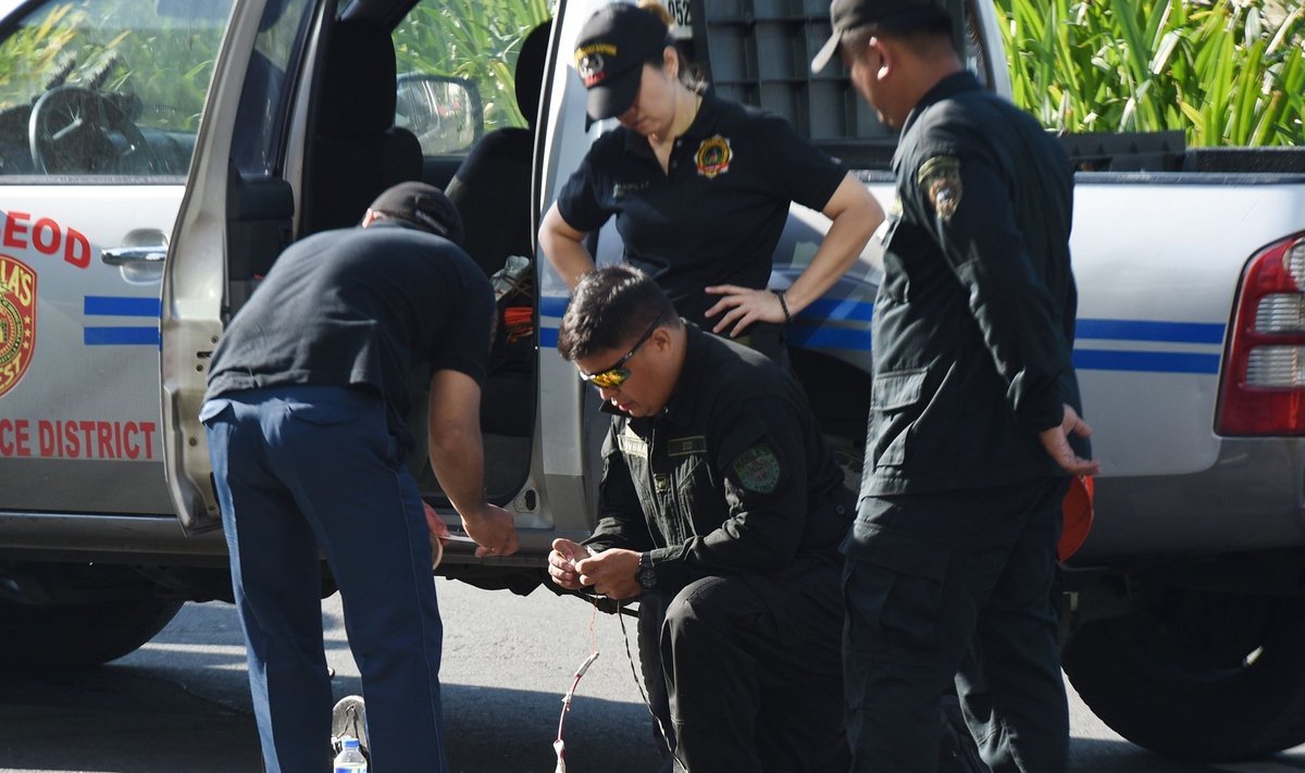 Filipinų policija detonavo netoli JAV ambasados aptiktą savadarbį sprogmenį
