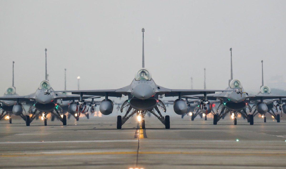 Naikintuvas F-16V 