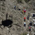 Vaizdo įraše – lėktuvo katastrofos vietoje dirbantys gelbėtojai