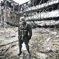 Žiauri ukrainiečių kova už oro uostą: šunys, ėdantys leisgyvius karius, ir maldavimai grįžti