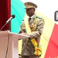 Du ginkluoti vyrai pasikėsino nudurti laikinąjį Malio prezidentą