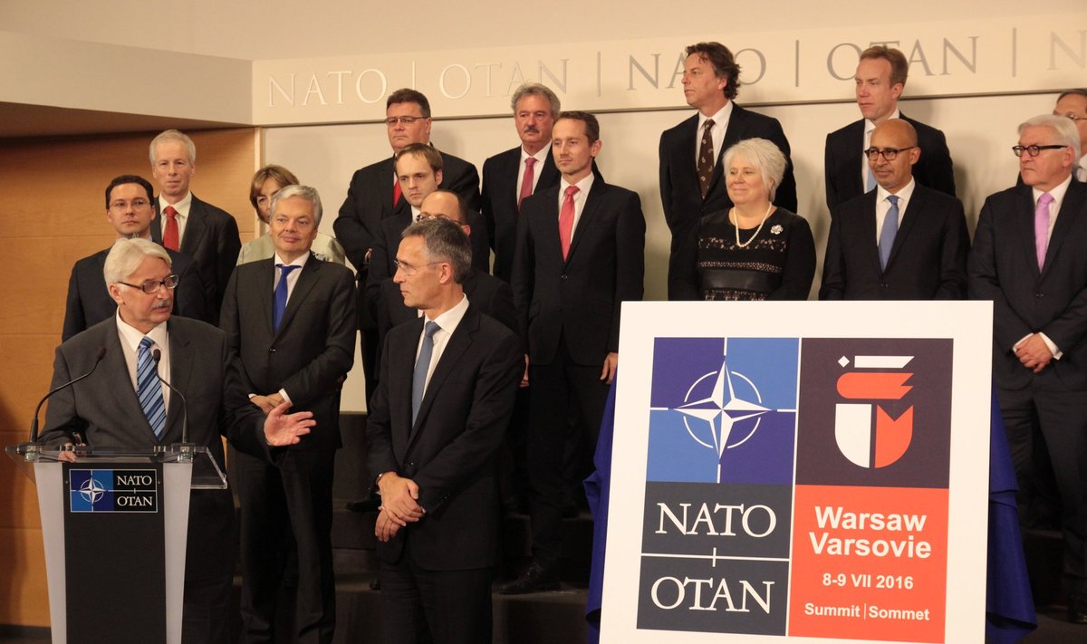 Odsłonięcie logo szczytu NATO 2016 w Warszawie