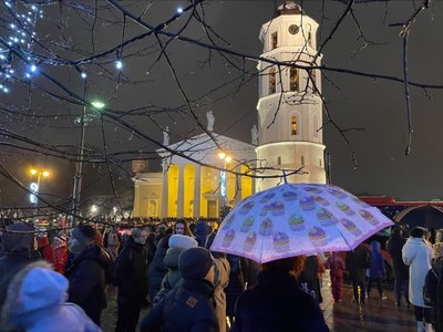 Rotušės aikštė, eglutės įžiebimas