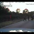 Paskelbta vaizdo medžiaga, kaip JAV policininkė nušauna juodaodį